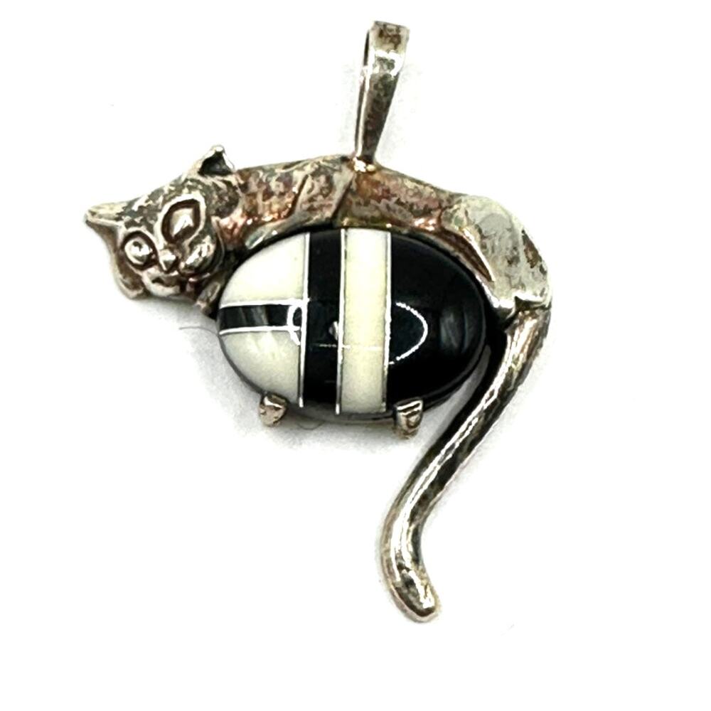 Silver Dragon Pendant with Purple Stone